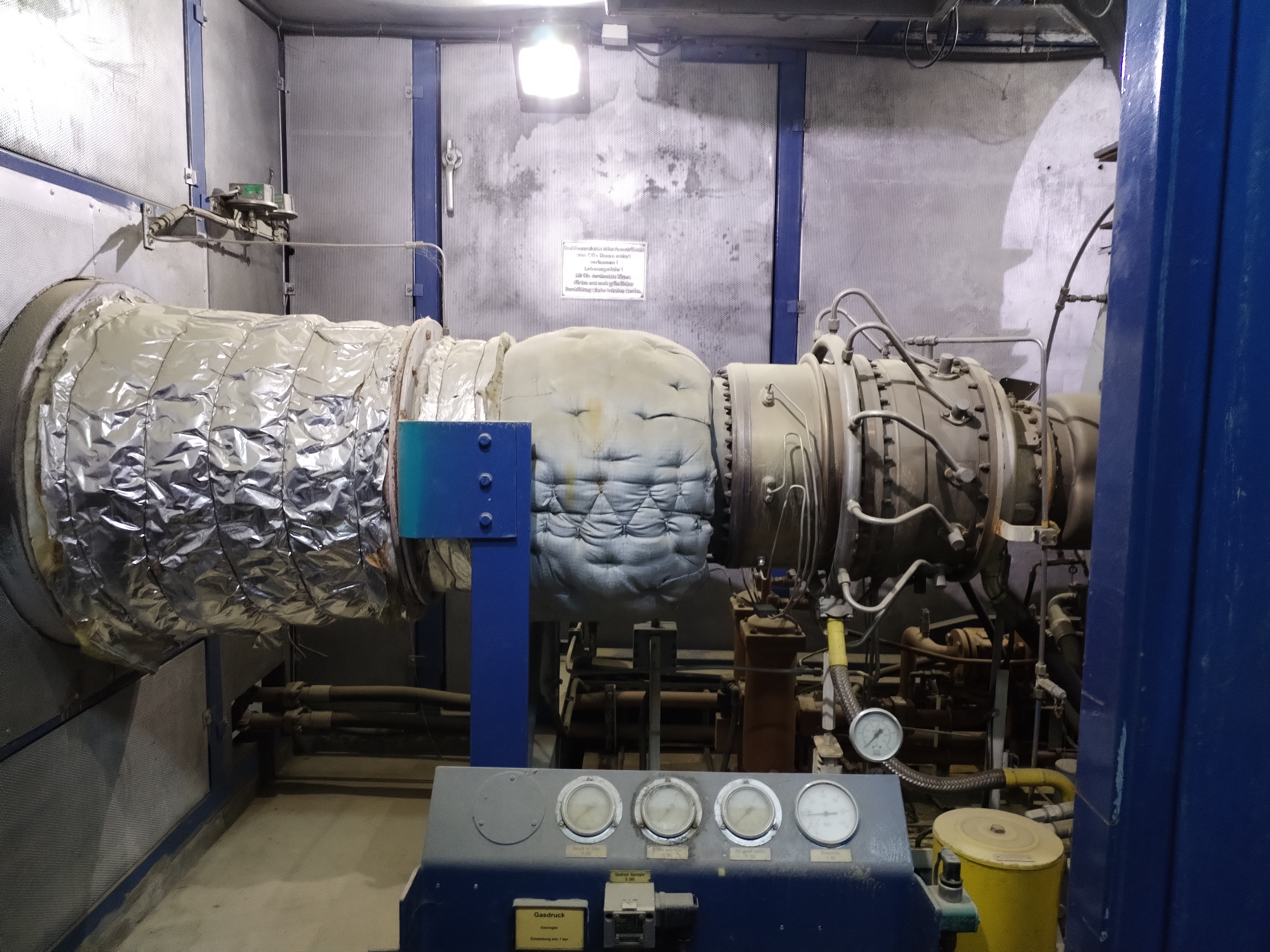 Used Solar Saturn 20, 1140kW 2 x Enclosed Natural Gas Generator Package / PY 2014 year For Sale