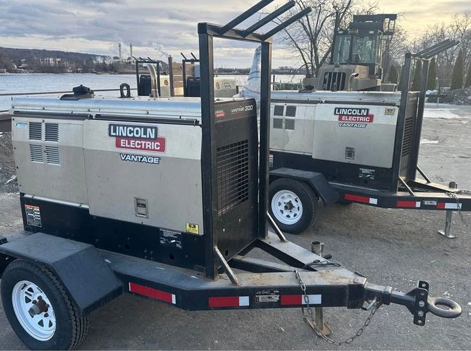 (4)Lincoln Vantage 300 welder on trailers