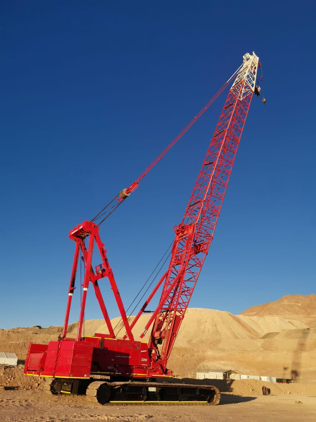 2010 Manitowoc 2250 300T Crawler Crane – For Sale?
