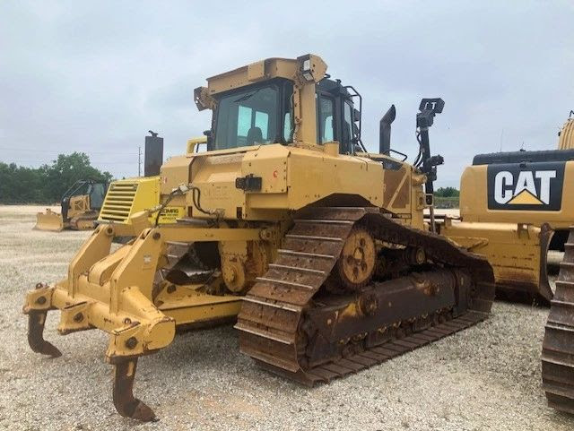 2014 CAT D6T LGP w/ Rear Ripper, Export Only! 