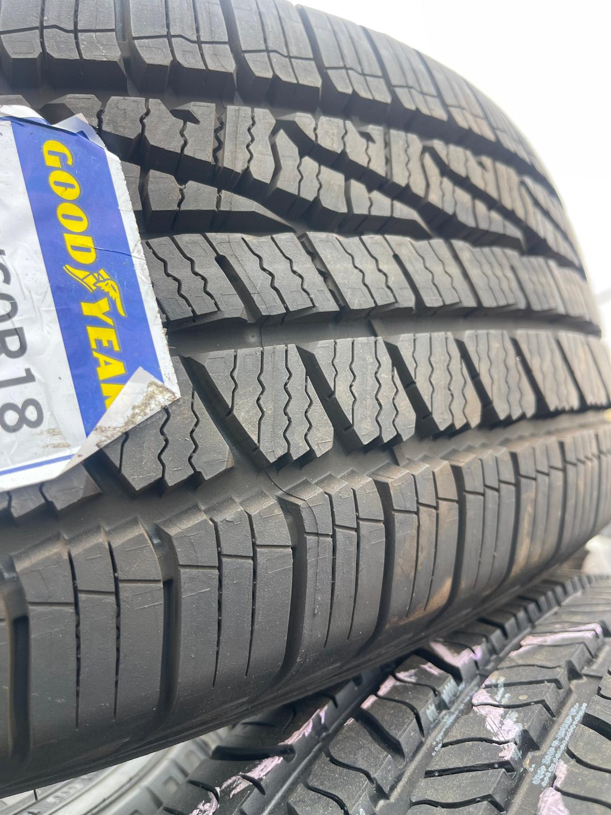 Mixed Brands Tires Closeout. 568 Units. EXW Los Angeles $59.00 Unit.