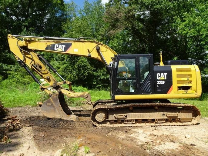 2017 CAT 323FL w/Hydraulic Thumb