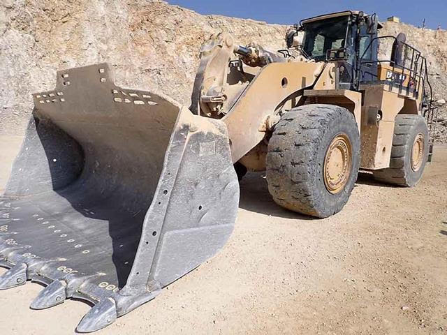 FOR SALE: CAT. 988K HIGH LIFT - **REDUCED PRICES**