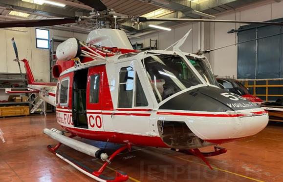 4 excellently maintained Bell 412 helicopters (built in 1999–2000) that are in very good technical condition.