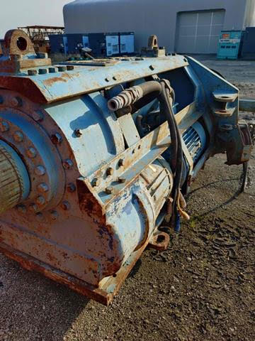 Sanwa Kizai Augar Machine