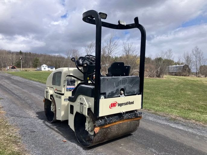 2006 Ingersoll Rand DD24 Roller 