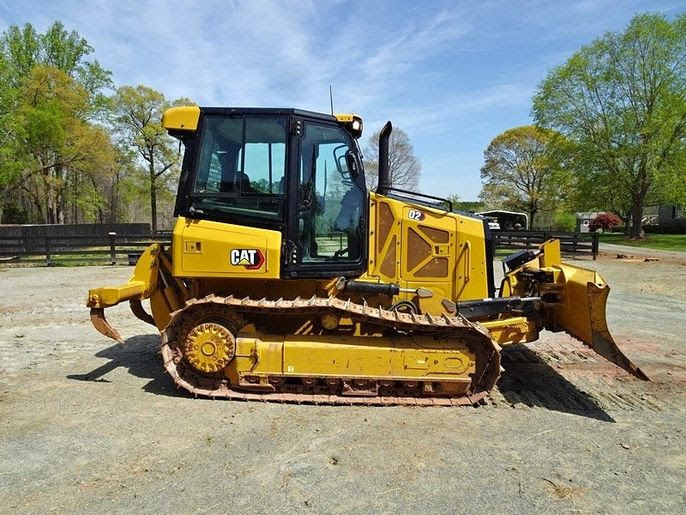 2021 CAT D2 Dozer w/Ripper 