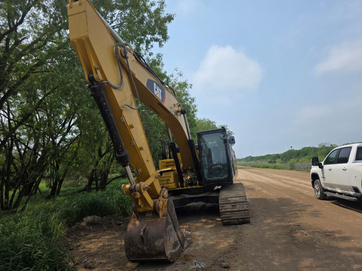 2019 Caterpillar 326FL Excavator