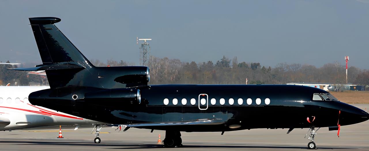 COMING SOON TO MARKET 2004 FALCON 900C